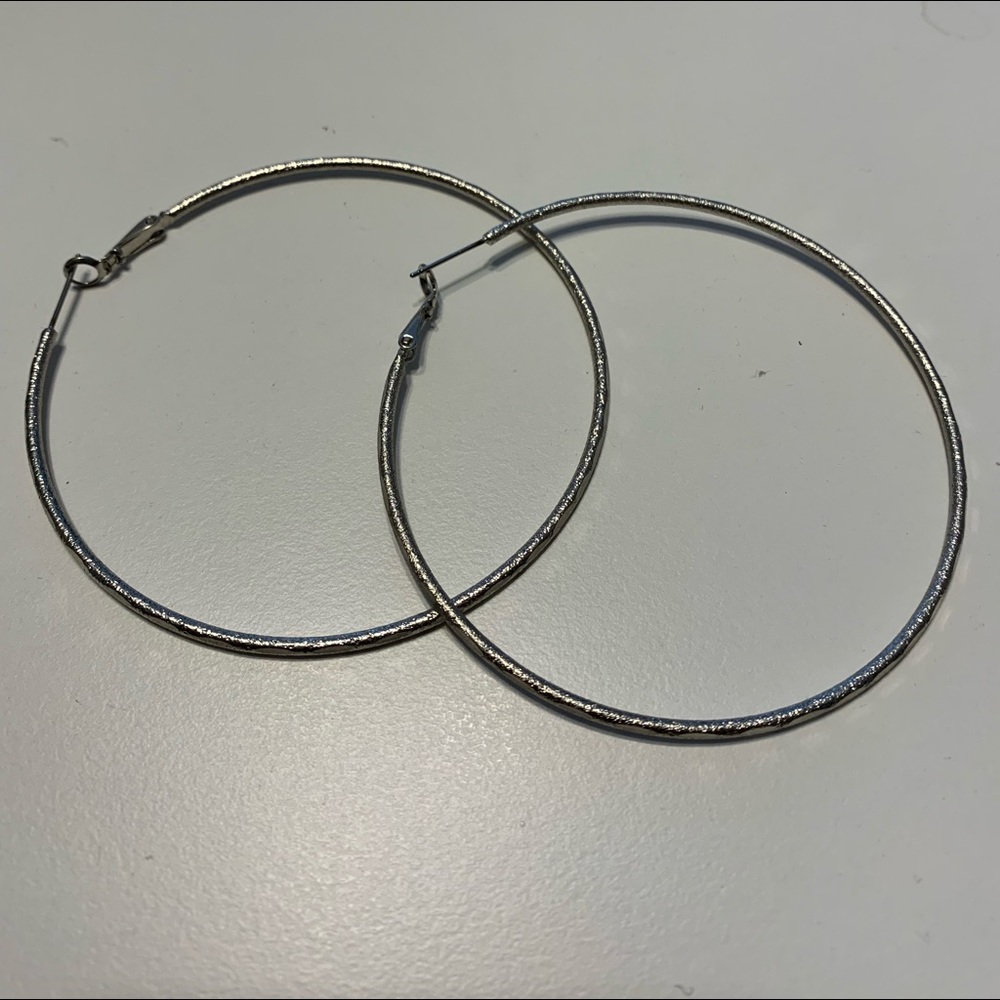 Vintage silver loops earrings.